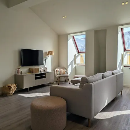 Penthouse With Pool - Faro Centre