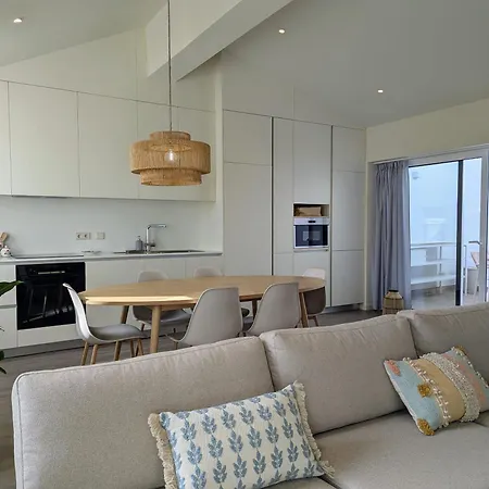 Penthouse With Pool - Faro Centre *