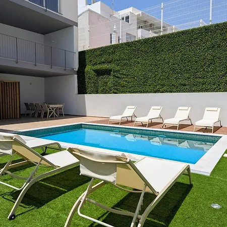 아파트 Penthouse With Pool - Faro Centre *